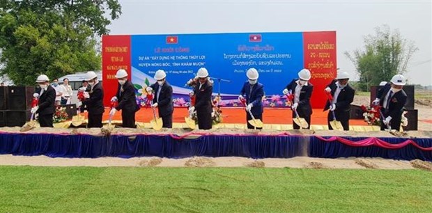 Vietnam helps Laos develop irrigation system hinh anh 1