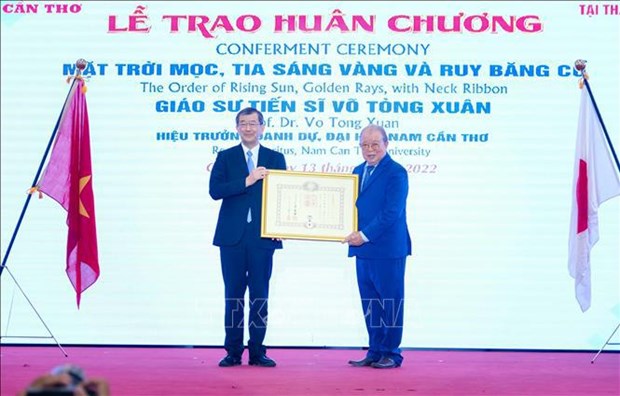 Scientist honoured for contributions to Vietnam-Japan agricultural cooperation hinh anh 1