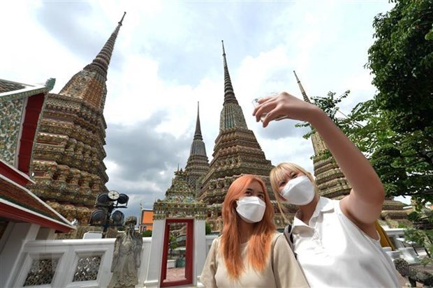 Visitors to Thailand no longer required to undergo testing upon arrival from May hinh anh 1