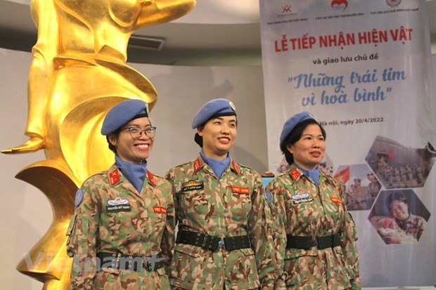 Dialogue spotlights women’s roles in diplomacy hinh anh 1