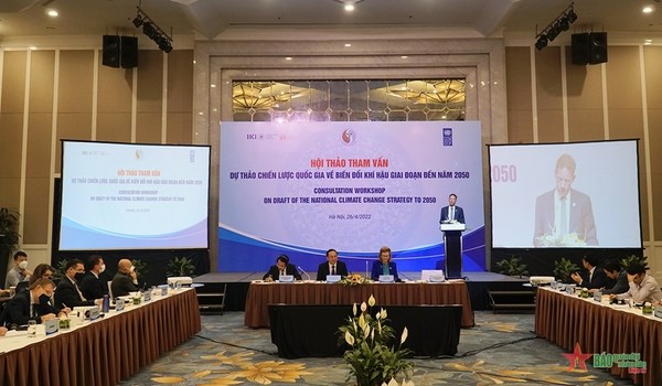 Conference collects ideas on draft national strategy on climate change hinh anh 1