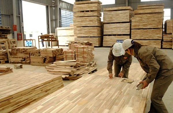 US extends deadline for issuing conclusion on anti-dumping probe into plywood imported from Vietnam hinh anh 1