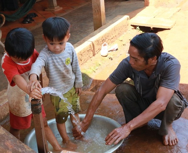 Just 34.8 percent of people in rural areas have access to clean water hinh anh 1