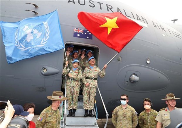 Vietnam's engineering unit, field hospital leave for UN peacekeeping missions hinh anh 4
