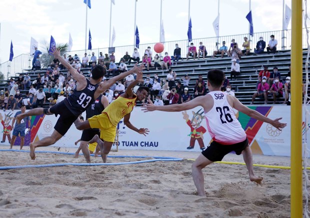 SEA Games 31: Men’s beach handball kicks off in Quang Ninh hinh anh 1