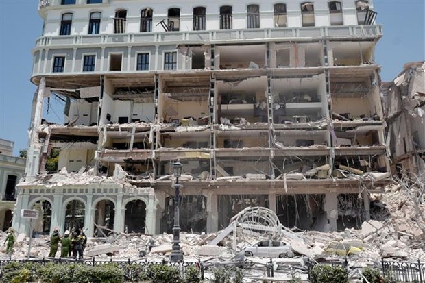 Front leader send sympathies to Cuba over hotel blast hinh anh 1