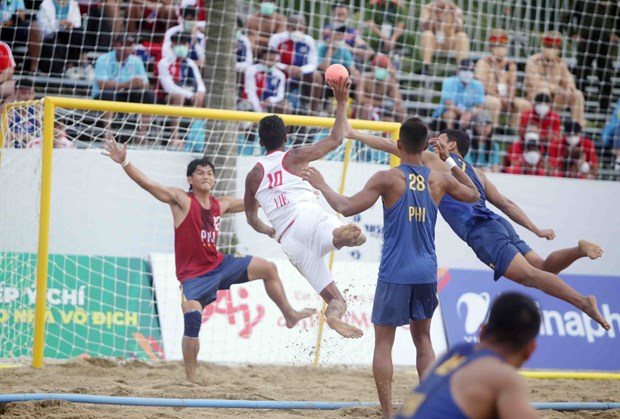 SEA Games 31: Vietnam clinch second win in men’s beach handball hinh anh 1
