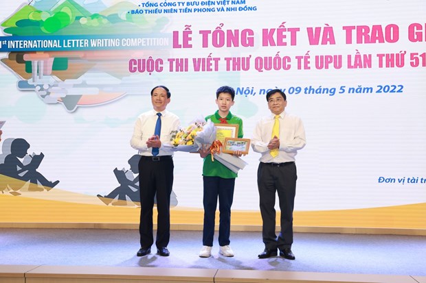 Vietnam announces national winner of UPU letter writing competition 2022 hinh anh 1
