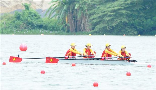 SEA Games 31: Vietnamese rowers grab two gold medals hinh anh 1