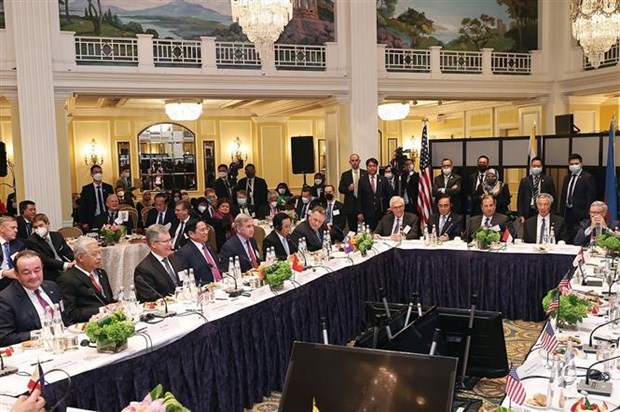 ASEAN leaders meet with US business community hinh anh 1
