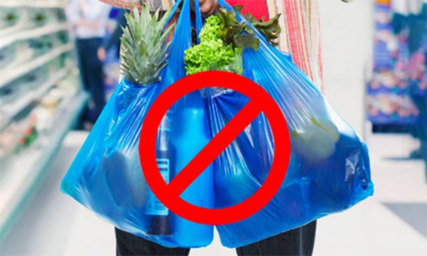 Vietnam to ban plastic bags from markets by 2030 hinh anh 1