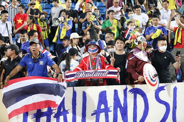 SEA Games 31: Báo Thái Lan lo sợ ủng hộ bóng đá Việt Nam cho người hâm mộ hinh anh 1