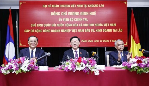Businesses urged to help make breakthroughs in Vietnam - Laos economic ties hinh anh 1