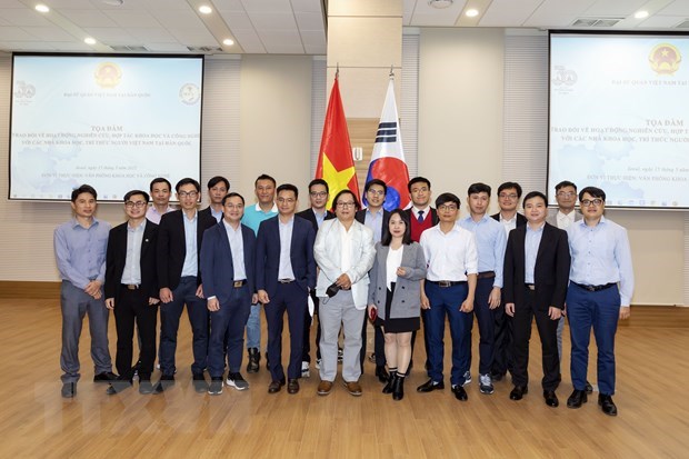 Vietnamese intellectuals in RoK talk sci-tech cooperation hinh anh 1