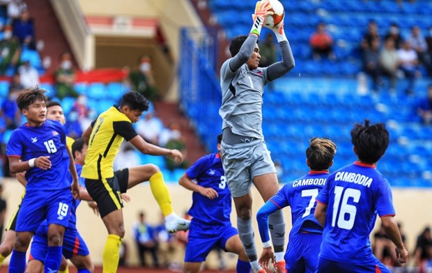 SEA Games 31: Foreign reporters impressed with football fans in Nam Dinh hinh anh 1