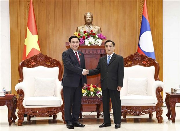 NA Chairman receives President of State Audit Organisation, meets former leader of Laos hinh anh 2