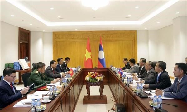 Vietnamese, Lao NA agencies foster collaboration hinh anh 1