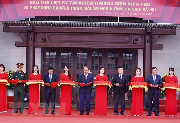 President attends inauguration of temple dedicated to martyrs in Dien Bien province hinh anh 1