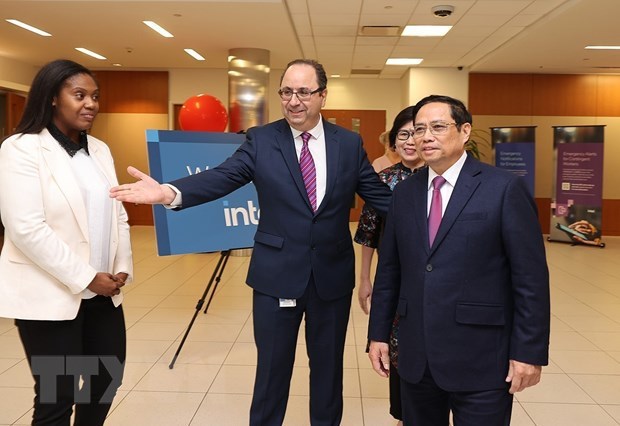 PM visits Sillicon Valley tech giants hinh anh 1