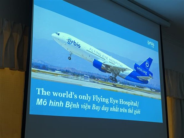 Orbis to assist over 60,000 Mekong Delta children with eye care next year hinh anh 2