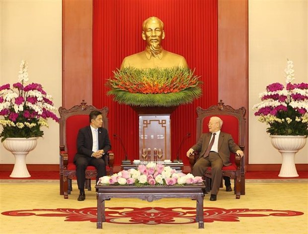 Vietnam wants to enhance strategic partnership with Singapore: Party chief hinh anh 1