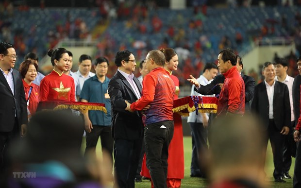 PM congratulates Vietnam's U23 football team hinh anh 1