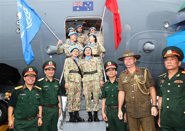 2nd detachment of Level-2 Field Hospital No. 4 leave for UN peacekeeping missions hinh anh 1