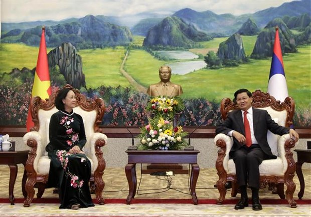 Vietnamese Party delegation visits Laos hinh anh 1