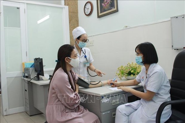 Vietnam reports 1,047 new COVID-19 cases on June 1 hinh anh 1