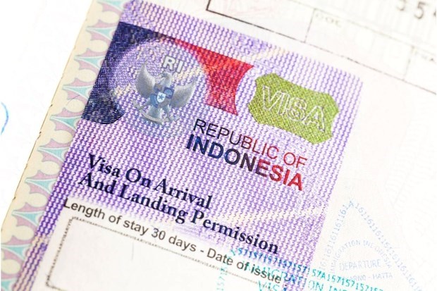 Indonesia adds 12 more countries to visa-on-arrival list hinh anh 1