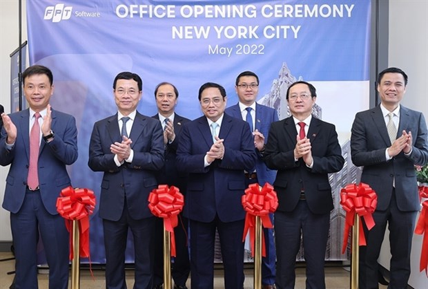 Vietnam's new project investment abroad doubles in five months hinh anh 1