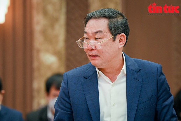 Le Hong Son assigned to operate affairs of Hanoi People’s Committee hinh anh 1