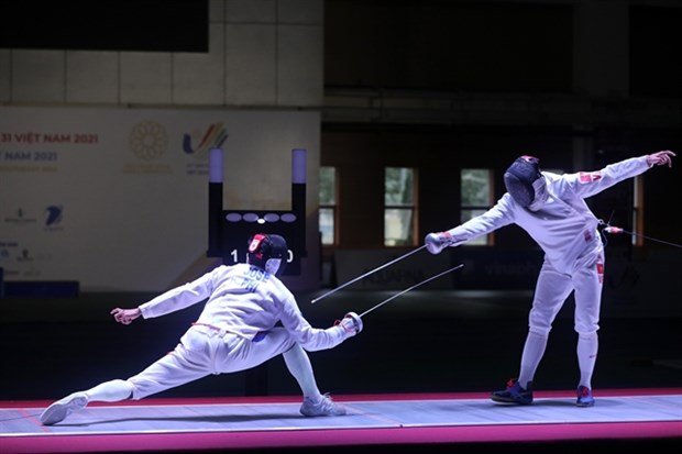 Fencers to compete in regional, world championships in July hinh anh 1