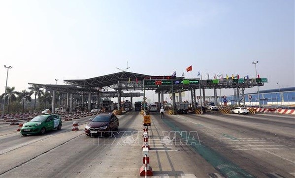 ETC system to be installed in all expressway lanes by July 31: Minister hinh anh 1