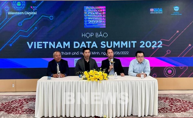 First Vietnam Data Summit to take place this month hinh anh 1