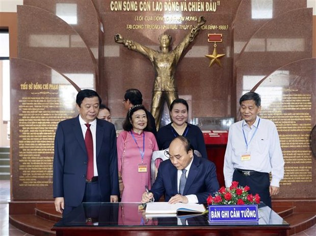 110th birthday of late Chairman of Council of Ministers marked in Vinh Long hinh anh 1