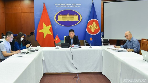 Vietnam calls for responsibility for peace, stability at ARF SOM hinh anh 1