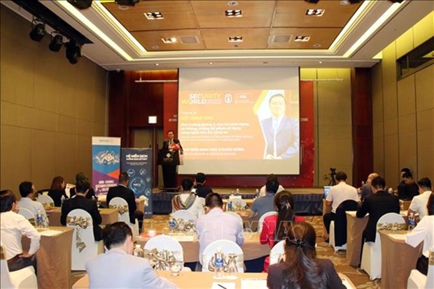 Vietnam needs to ensure cyber security: experts hinh anh 1