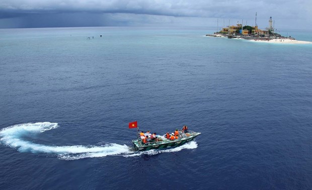 UNCLOS significant to international peace, security: experts hinh anh 1