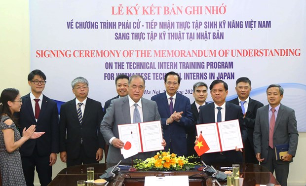 Japan to recruit Vietnamese technical interns under newly signed MoU hinh anh 1