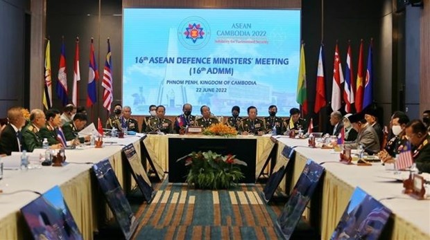 ASEAN defence ministers’ meeting opens in Cambodia hinh anh 1