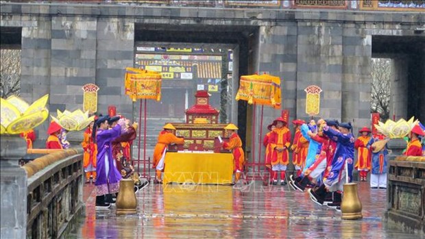Hue Festival 2022 revitalises pandemic hit tourism industry of Thua Thien-Hue hinh anh 1