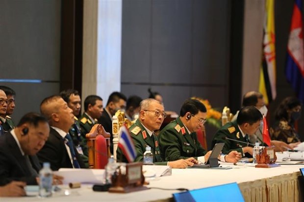ASEAN defence ministers’ meeting opens in Cambodia hinh anh 2