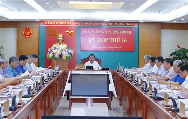 Party Inspection Commission disciplines individuals, collectives hinh anh 1