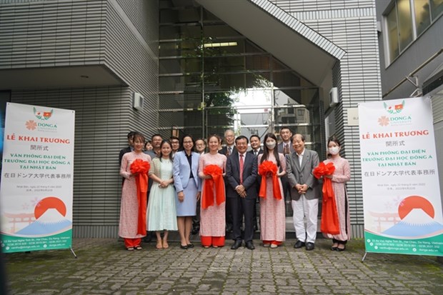 Da Nang university opens office in Japan hinh anh 1