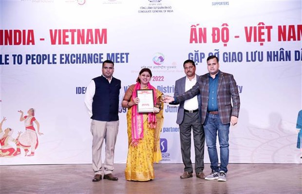 India-Vietnam people-to-people exchange meet held in HCM City hinh anh 1