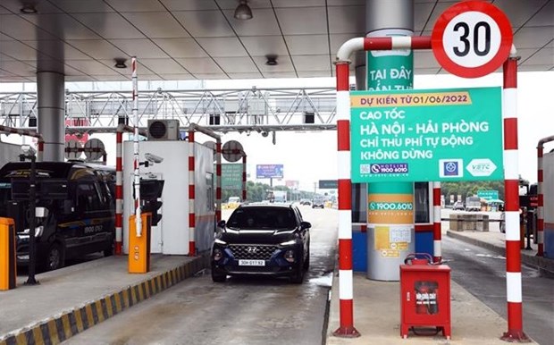 Automatic toll collection set for all expressways in Vietnam by end of July hinh anh 2