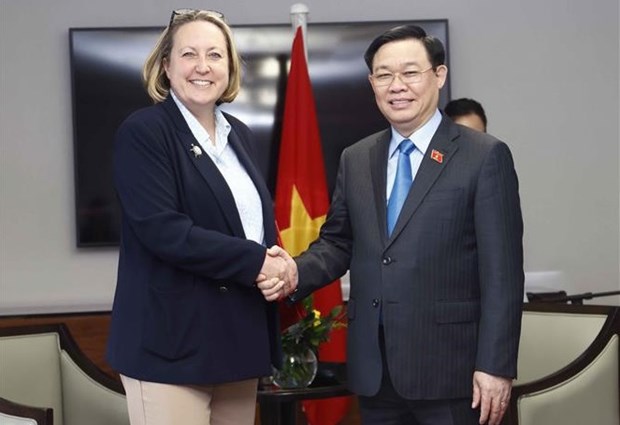 NA Chairman vows favourable conditions for Vietnam-UK trade ties hinh anh 1