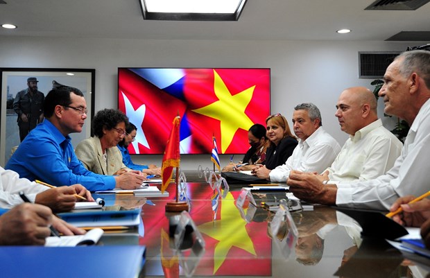 Workers’ ties viewed as core factor of Vietnam - Cuba special solidarity hinh anh 1