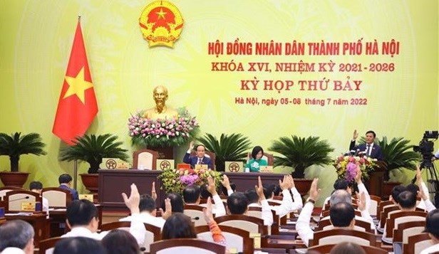 Hanoi People’s Council adopts important resolution in 7th session hinh anh 2